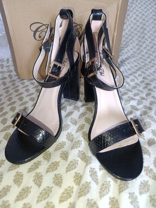 Sandalias tacón Tania Heels de ChiChi London