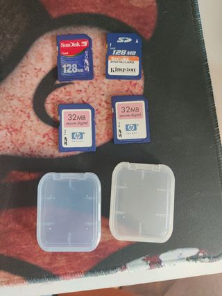 Tarjetas SD (128MB x2, 32MB x2)