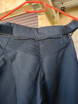 Pantalón moto cordura mujer.con protecciones