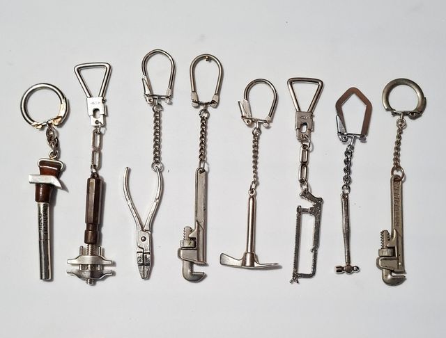 Set di portachiavi mini attrezzi vintage retrò