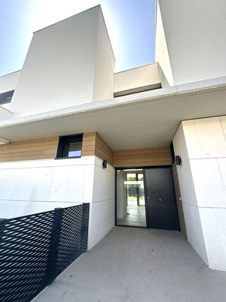 Casa en alquiler en Valdemarín en Madrid