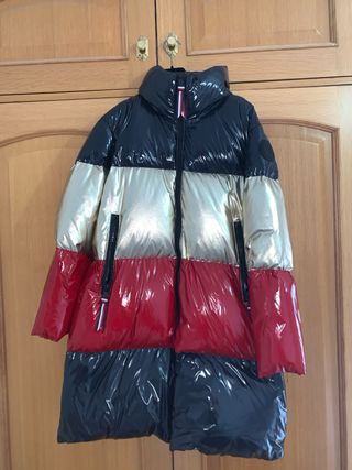Chaquetón acolchado Tommy Hilfiger tricolor