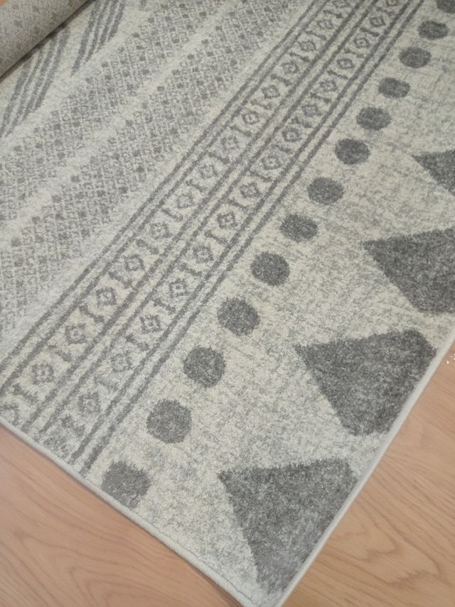 Alfombra moderna beige y gris