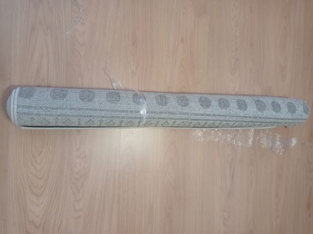 Alfombra moderna beige y gris