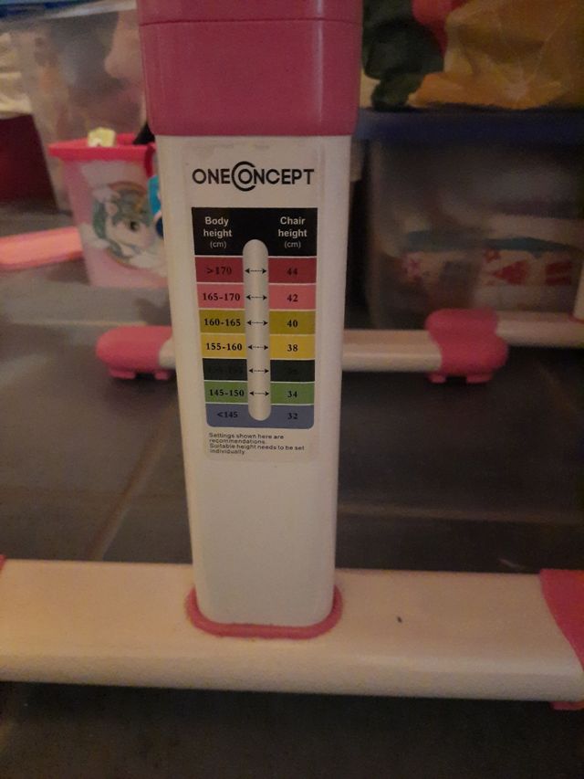 Mesa escritorio con silla