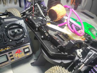 TEAM MAGIC 1/8 Off-Road Buggy