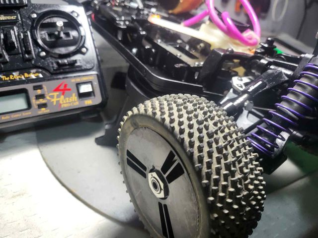 TEAM MAGIC 1/8 Off-Road Buggy