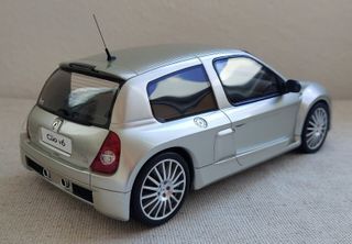 Renault Clio V6 Phase 2 1/18 Ottomobile OT842