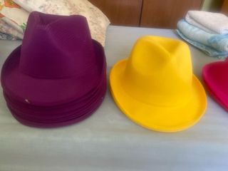 Sombreros Fiesta: Rosa, Morado, Rojo, Amarillo