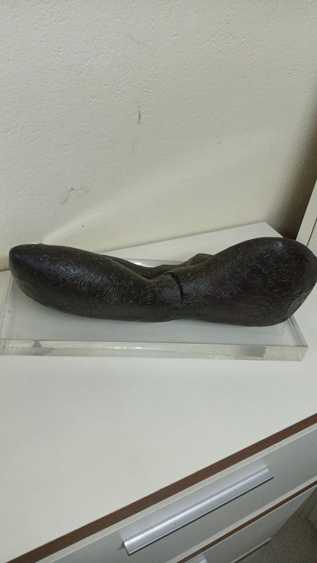 Escultura hierro moderna