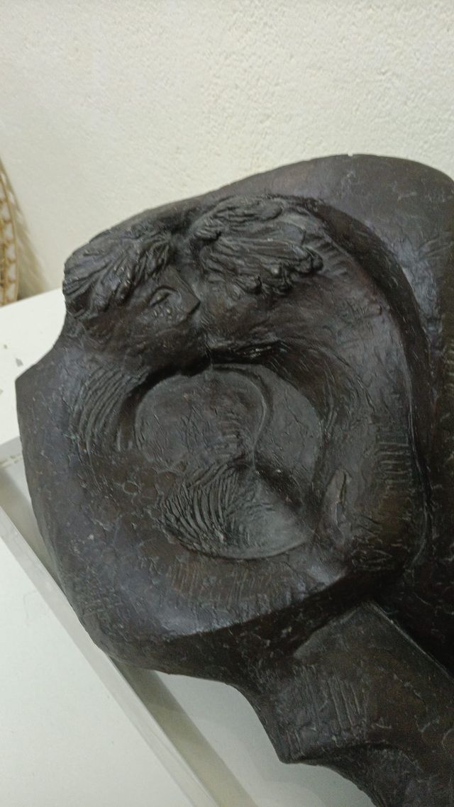 Escultura hierro moderna