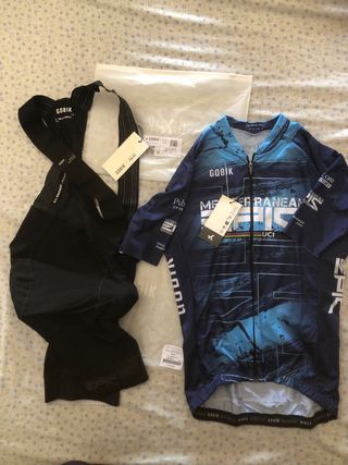 Culotte Absolute & maillot Gobik ciclismo