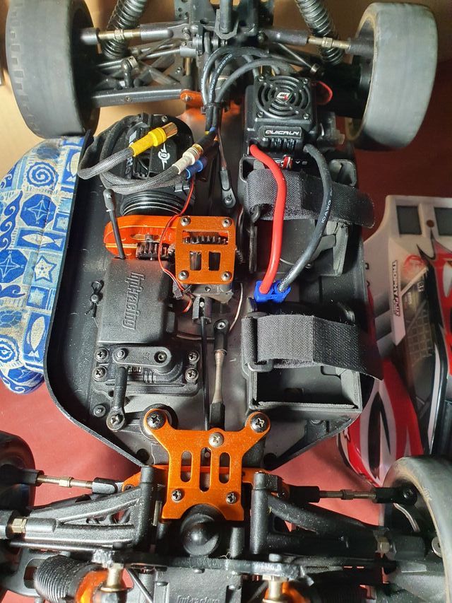 HPI Trophy 6s: Auto RC potente