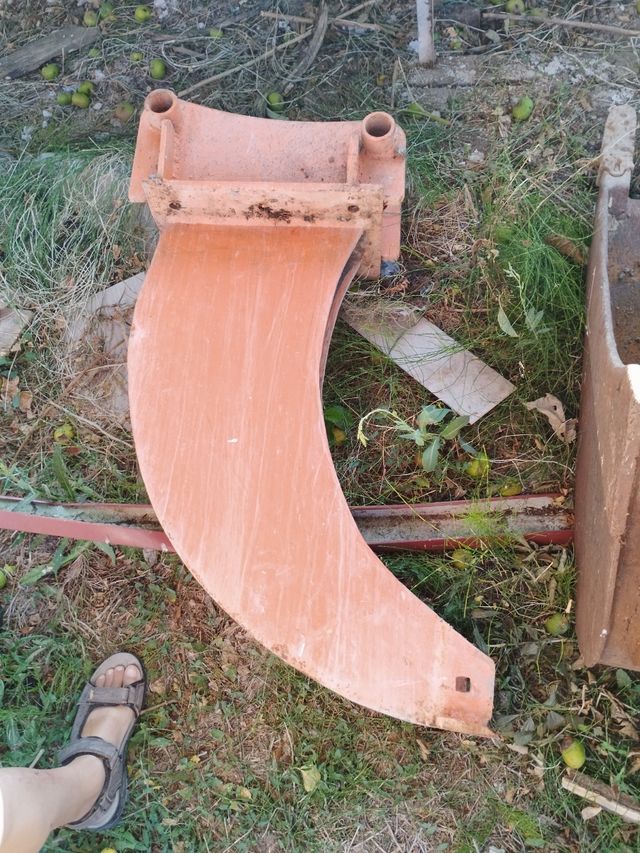 Ripley Retroexcavadora usada