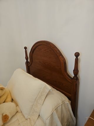 2 camas madera nogal
