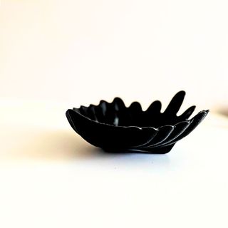 Tigela Concha Preta Vintage Coastal Gothic Pirate