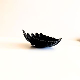 Tigela Concha Preta Vintage Coastal Gothic Pirate