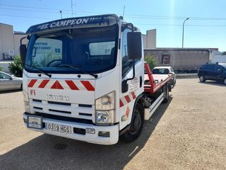 Isuzu NPR 2013