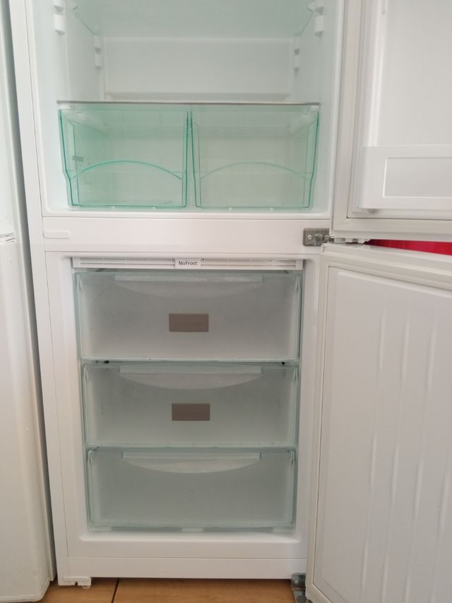 Nevera Liebherr CN 4015, blanca