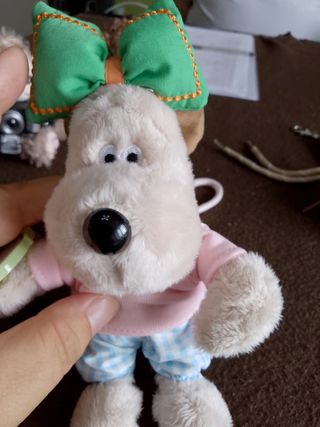 Ciondolo borsa cane fiocco verde rosa