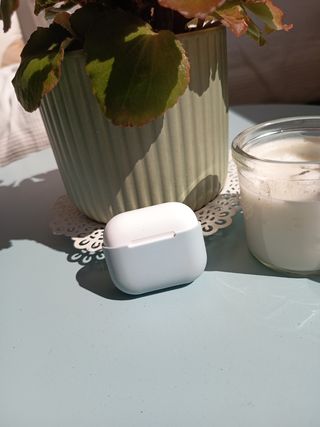 Airpods 3ª Gen Apple 
Blanco