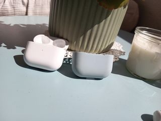 Airpods 3ª Gen Apple 
Blanco
