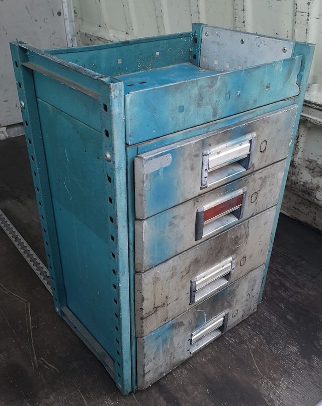 Armario metálico herramientas furgoneta