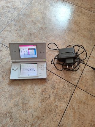 Nintendo DS blanca - Consola Portátil