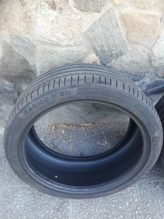 3 neumáticos Continental 20"