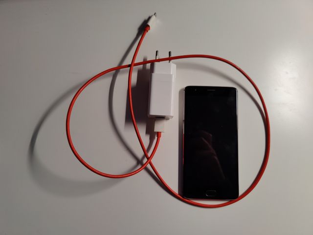 OnePlus 3T - 6GB RAM + 128GB