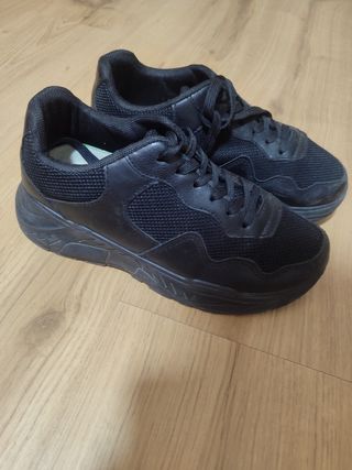 Zapatillas negras