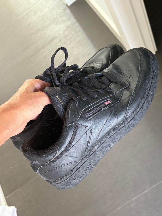 Zapatillas Reebok Classic negras de cuero