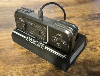Soporte para mando Evercade