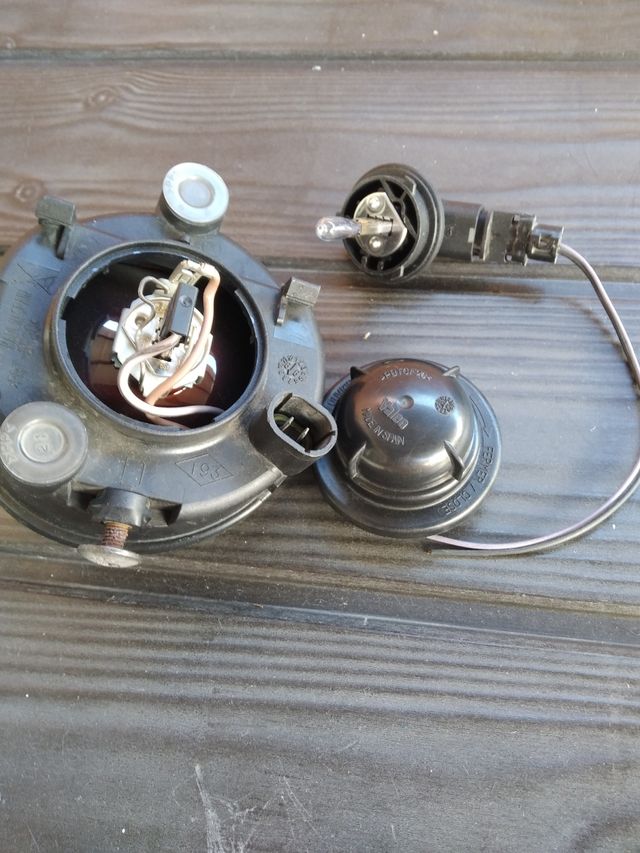 Faro antiniebla coche halogeno