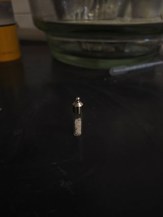 Vial con microcristales de diamante