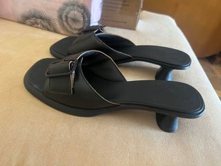 Sandalias Camper negras tacón bajo