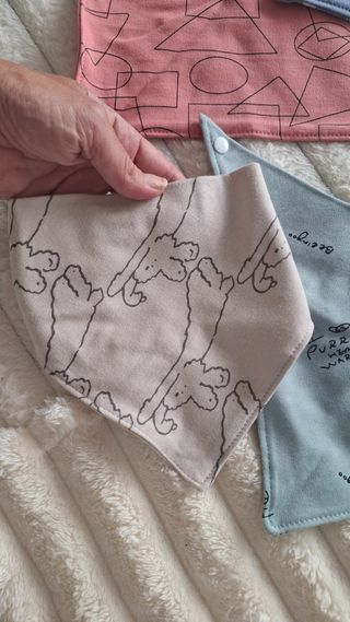 5 Baberos bebé triangulares regulables