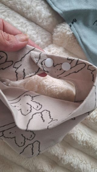 5 Baberos bebé triangulares regulables