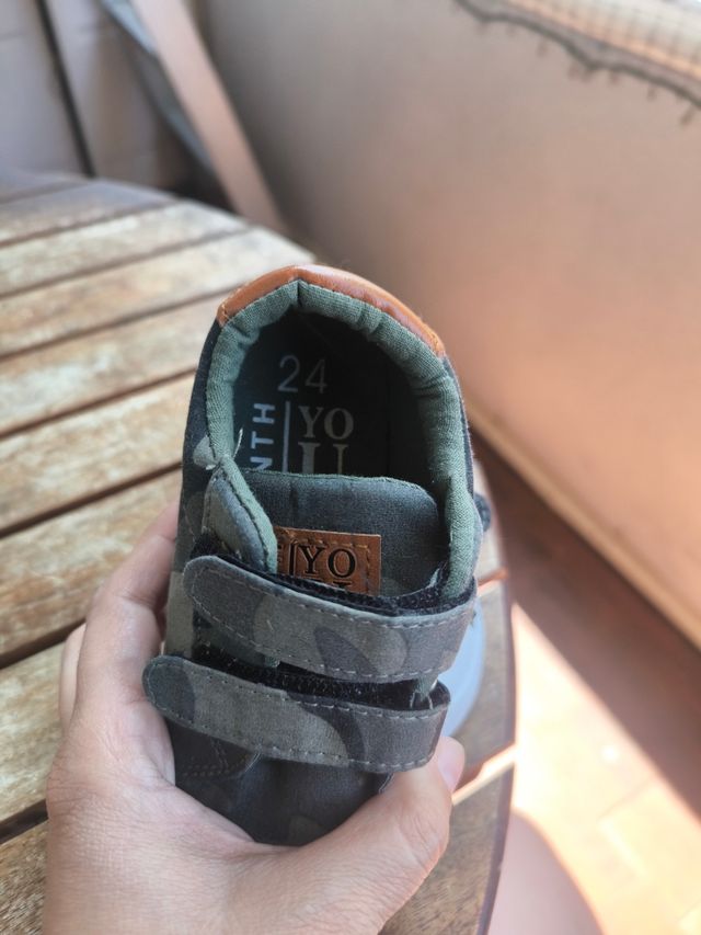 Zapatillas camuflaje bebé talla 24