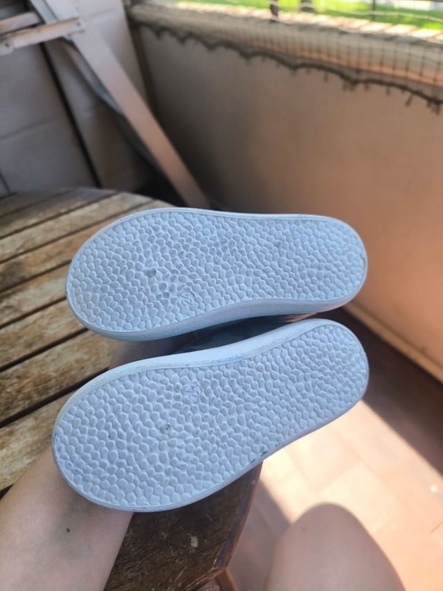 Zapatillas camuflaje bebé talla 24