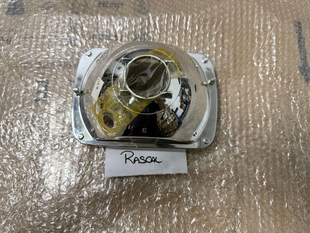 Faro delantero Rascal