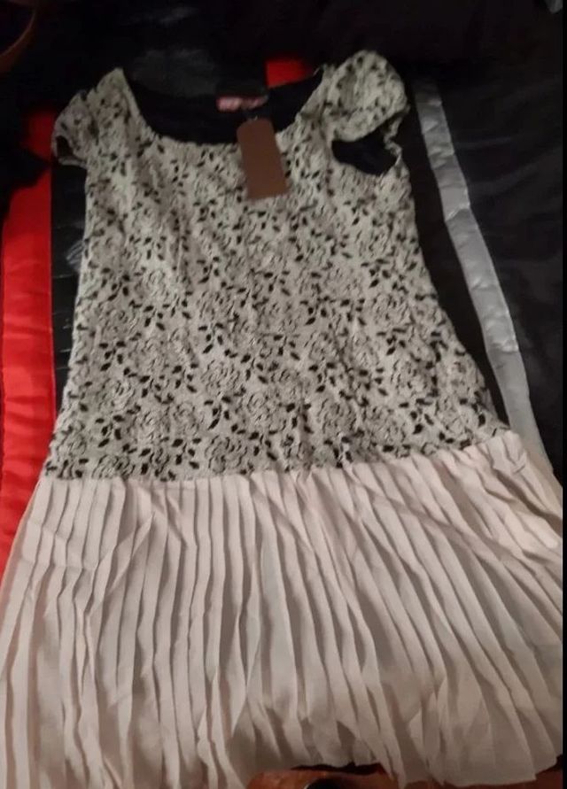 Vestido encaje beige-negro