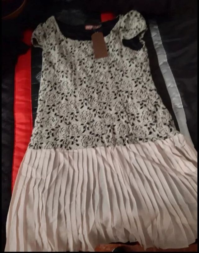 Vestido encaje beige-negro