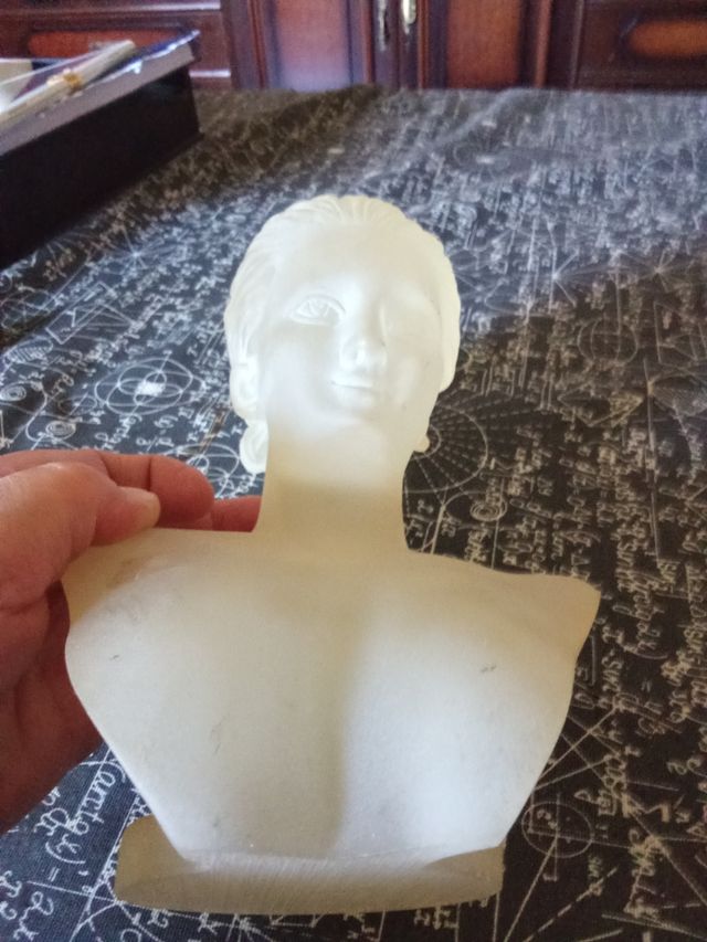 Busto mujer - joyero blanco