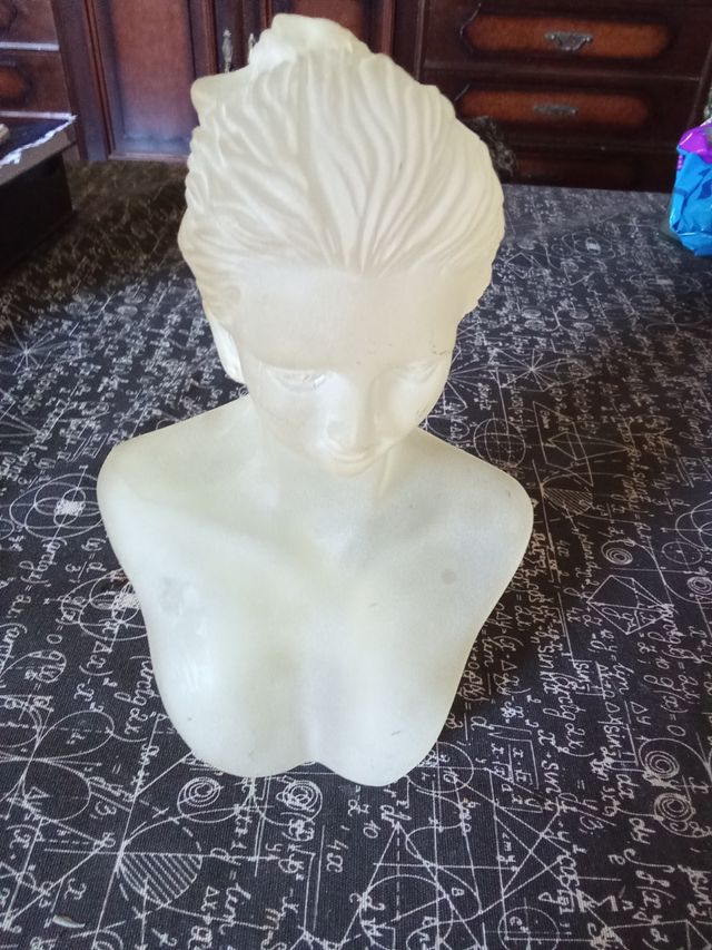 Busto mujer - joyero blanco