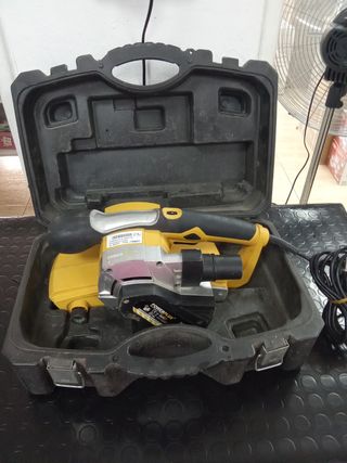 Lijadora banda POWERPLUS X046....