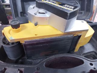 Lijadora banda POWERPLUS X046....