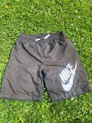 Bañador Nike Negro.  10-12 años
