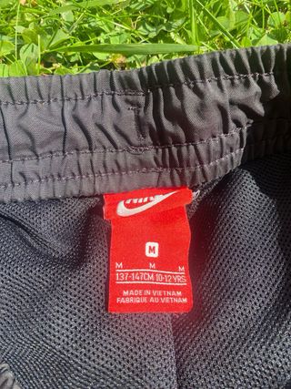 Bañador Nike Negro.  10-12 años
