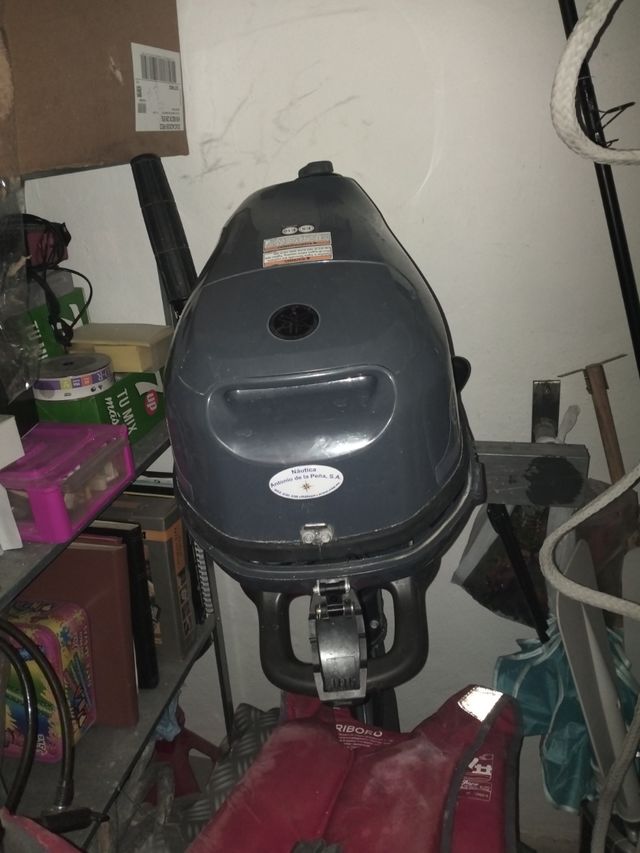 Motor fueraborda Yamaha 6 HP 4 tiempo cola corta